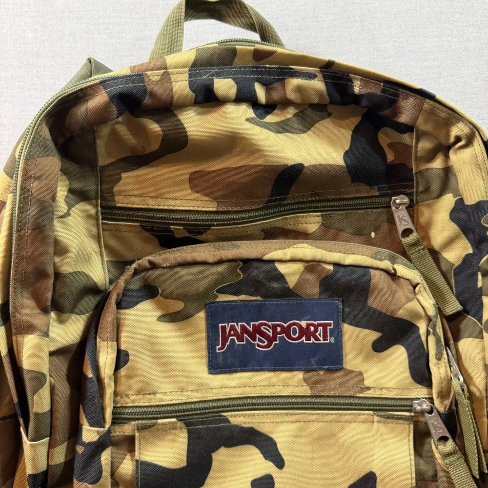 Jansport Backpack Unisex Large Camo Green Good Woodland Camouflage 2331